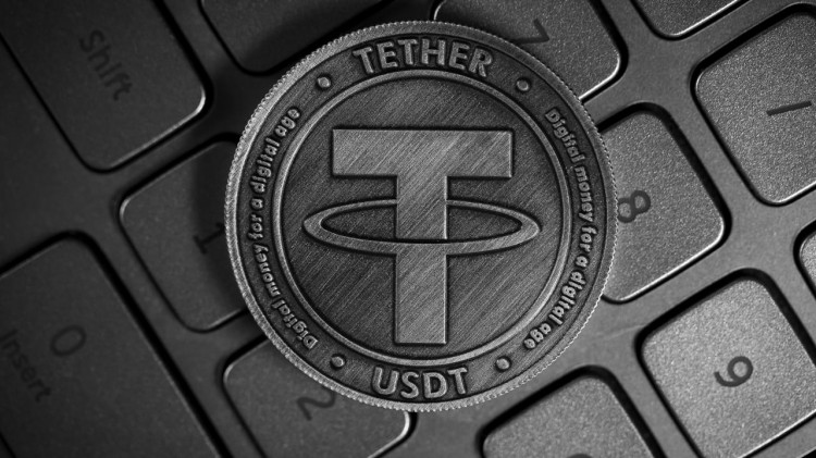 加密货币市场激增，稳定币巨头 Tether 市值突破 1000 亿美元